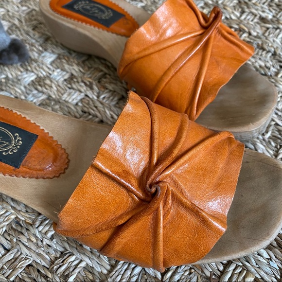 (Sold) SALPY Handmade Leather Wood Sandal Slide Anna in Burnt Orange with Studs - Picture 2 of 12